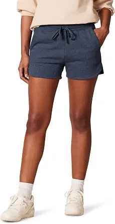 Amazon Essentials Women's Fleece Sweat Shorts with Pockets, 3.5" Inseam